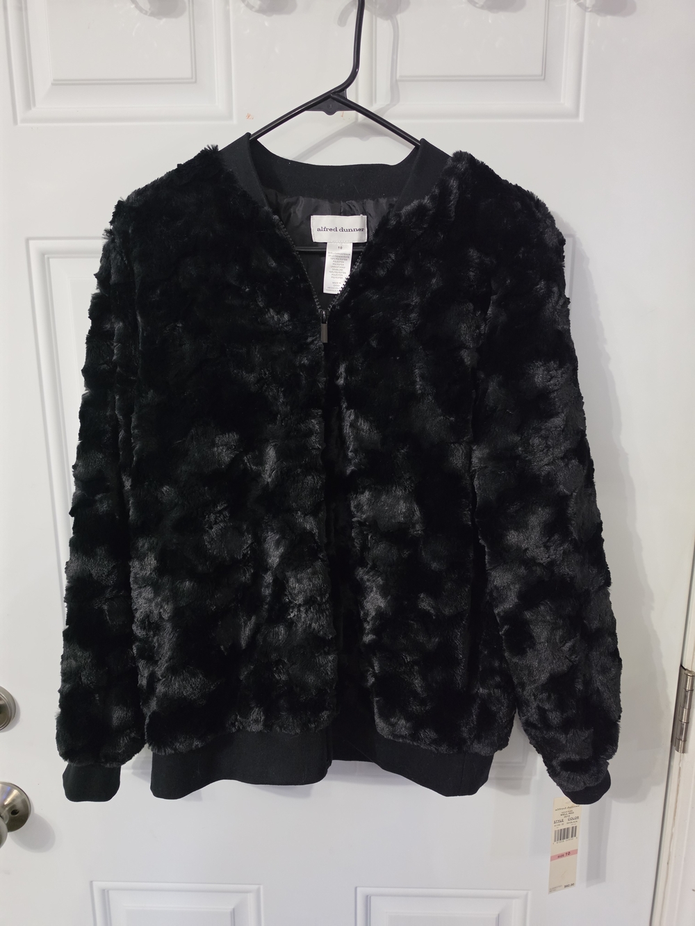Alfred Dunner Black Faux Fur Bomber Jacket Size 10 NWT